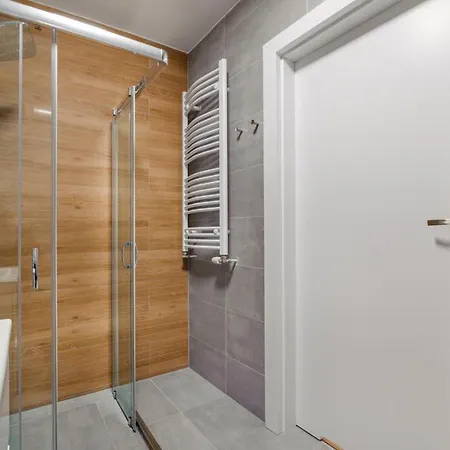 Flowers Z Parkingiem Perlowa Przystan - * Kolobrzeg